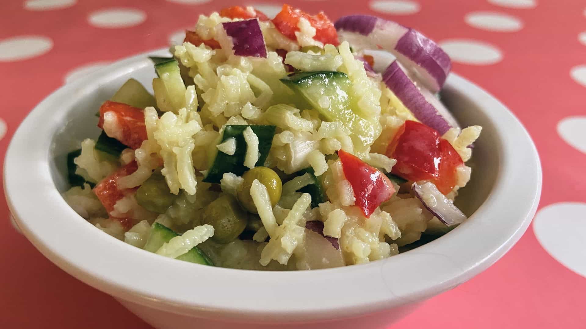 Reis-Salat mit Hafermilch-Dressing