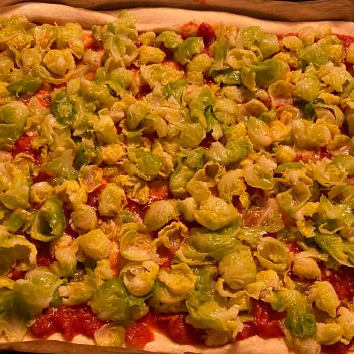 Rezept RosenkohlPizza vom Blech als superschnelles